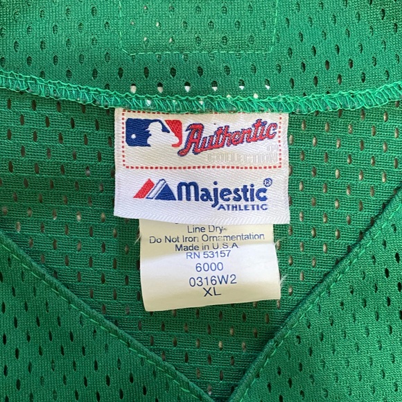 SOLD- Majestic Vintage Boston Red Sox St. Patrick’s Day Jersey Men’s XL - Picture 8 of 10